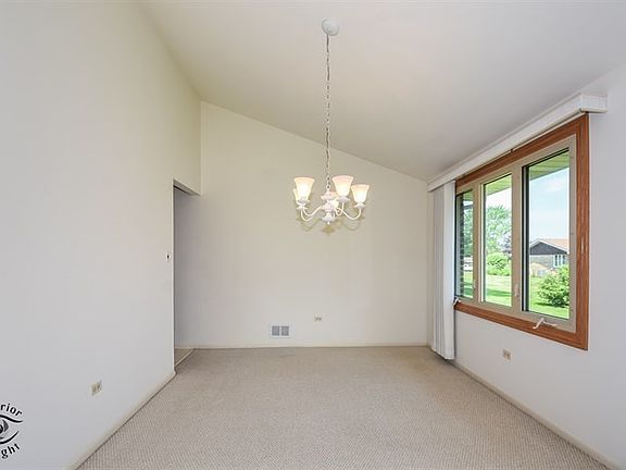 5th image of 14624 Clydesdale Ln