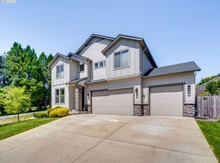 325 E 7th St, La Center, WA 98629