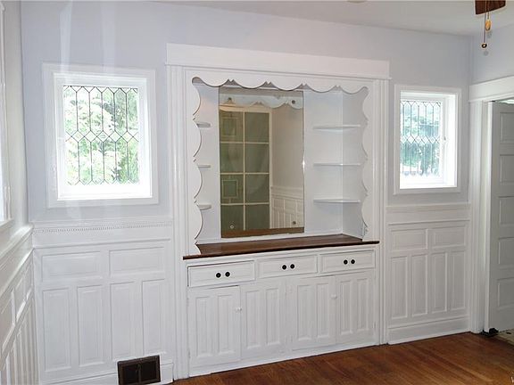 5th image of 169 Parkside Ave