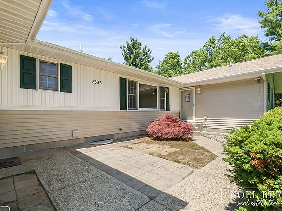 3rd image of 3535 S Sheridan Dr