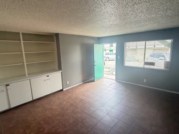 53 W Pacific Ave #4, Henderson, NV 89015