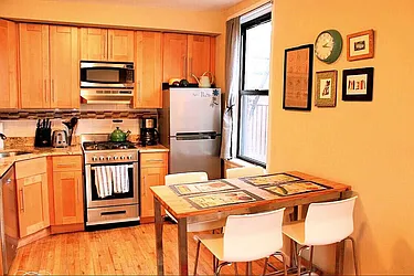 Rented by Rapid Realty Cobble Hill