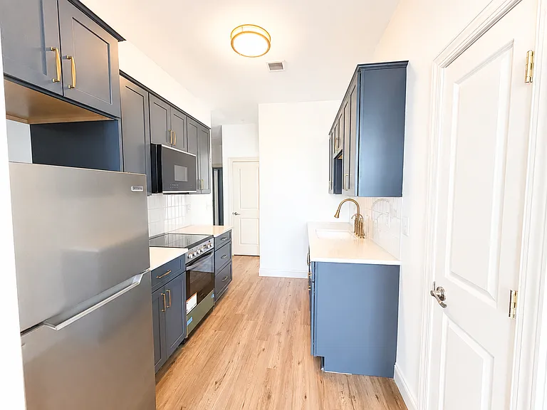 319 Connecticut St #5 — Photo 4
