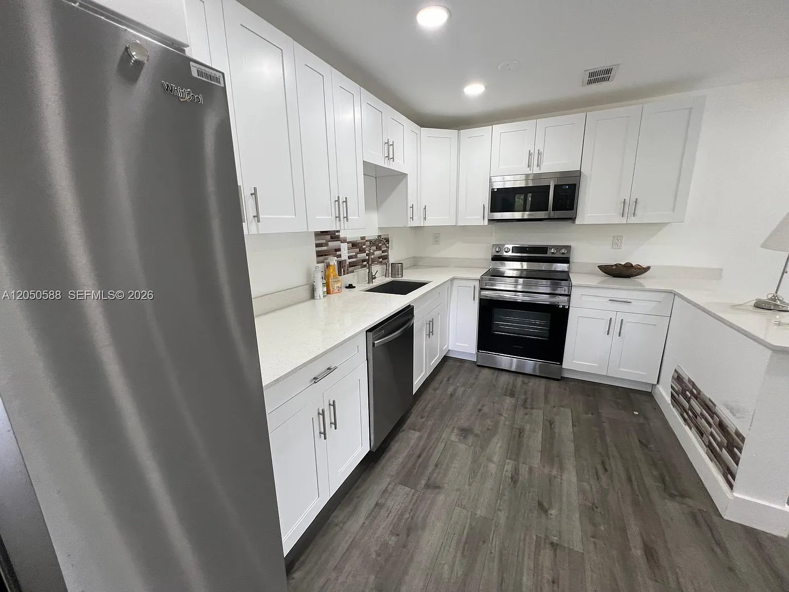 Oaks Condo — Photo 2