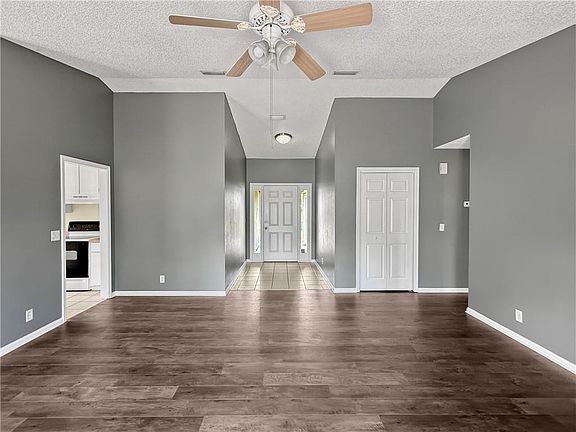 2nd image of 136 Cherry Point Dr
