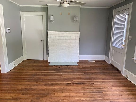 5th image of 241 Carlisle St