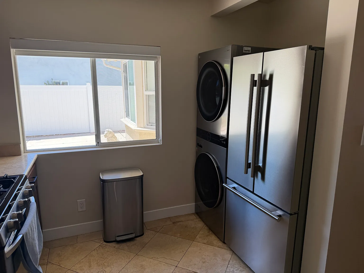 3 bed, 1617 sqft, $4,200 — Photo 4