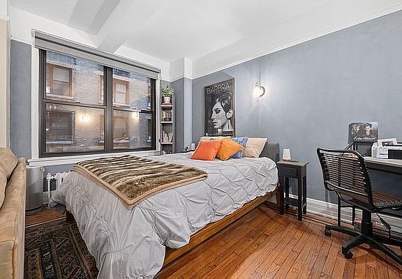 3rd image of 235 W 102nd St APT 3D