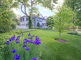 669 Walden Rd, Winnetka, IL 60093