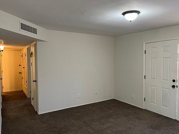 3rd image of 10640 Cuatro Vistas Dr APT A