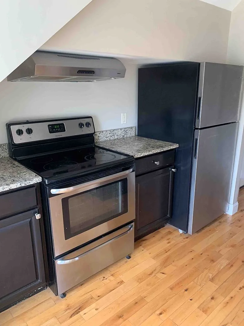 126 King Street — Photo 2