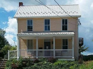 524 Carlisle St, Gettysburg, PA 17325