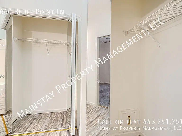 7660 Bluff Point Ln — Photo 16