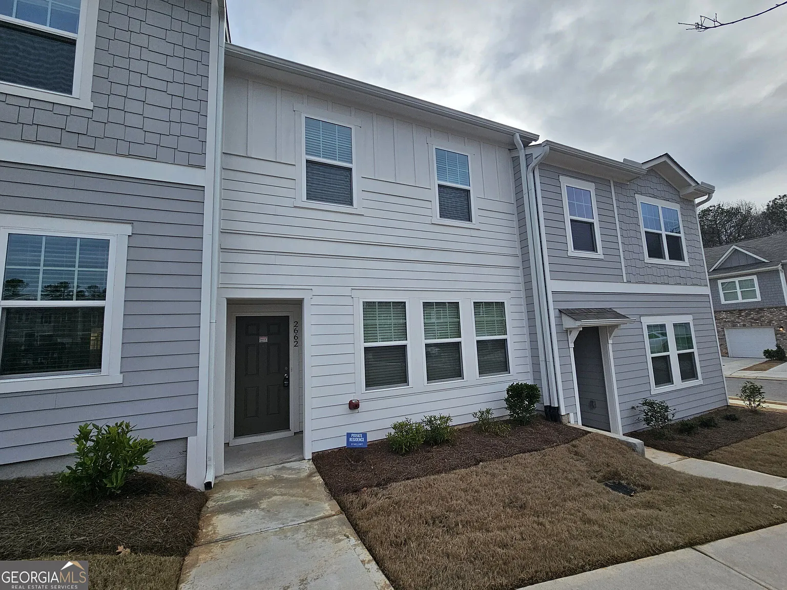 3 bed, 2.5 bath, 1652 sqft, $1,950 — Photo 1