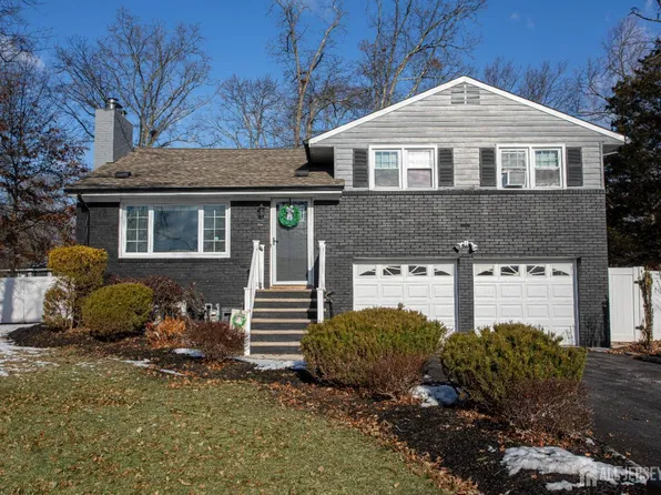 84 Woodland Rd, Piscataway, NJ 08854