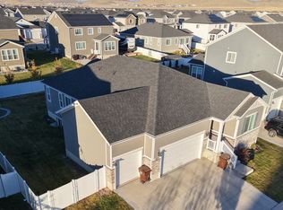 1079 E Horse Rider Dr, Eagle Mountain, UT 84005