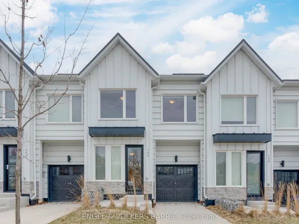 142 Athabaska Rd, Barrie, ON L4N 8C9