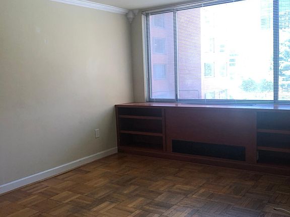 3rd image of 1111 Arlington Blvd APT 228