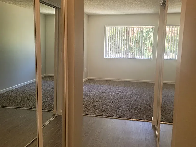Casa Verde Apartments — Photo 7