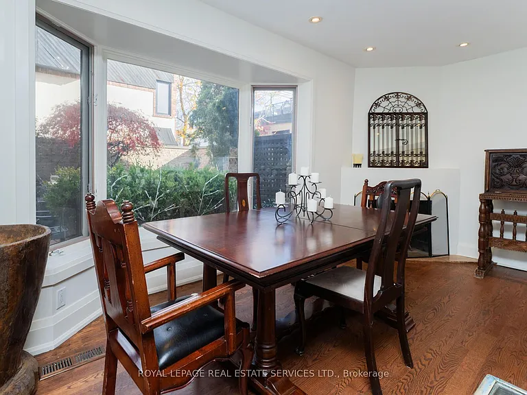 70 Shaftesbury Ave #4 — Photo 9
