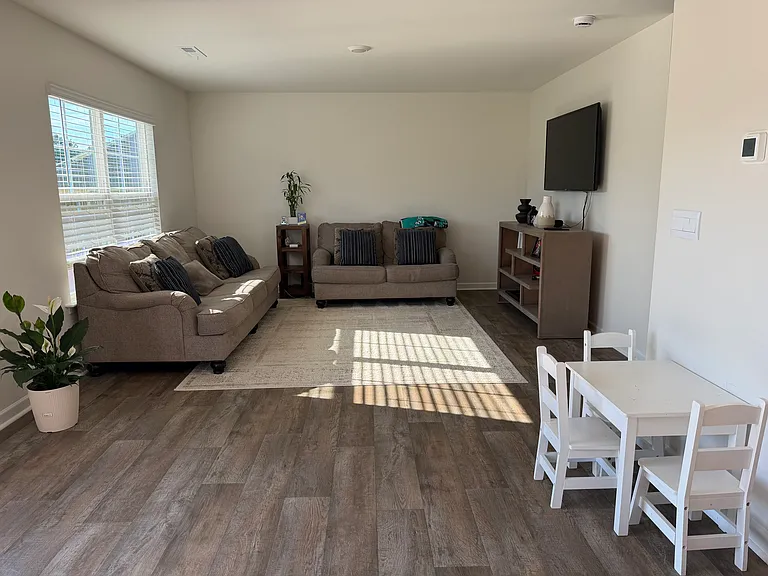 131 Chessie Rd — Photo 8