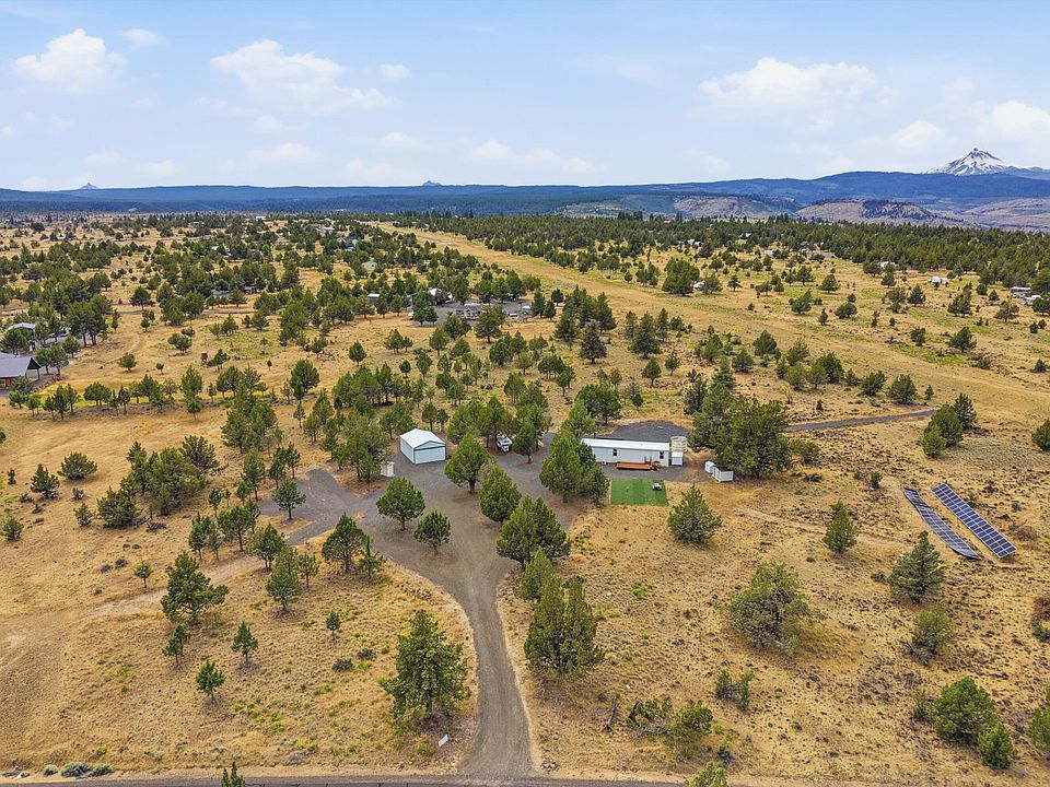 1st image of 13005 SW Airstrip Ln