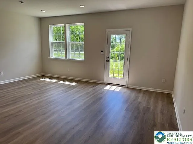 8328 Fair Way — Photo 5