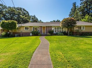 814 Country Club Dr, Sonoma, CA 95476