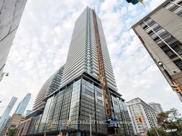 501 Yonge St #4002, Toronto, ON M4Y 0G8