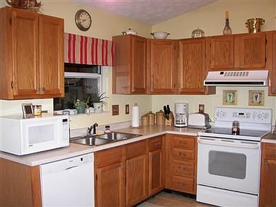 5th image of 7193 Woodridge Dr