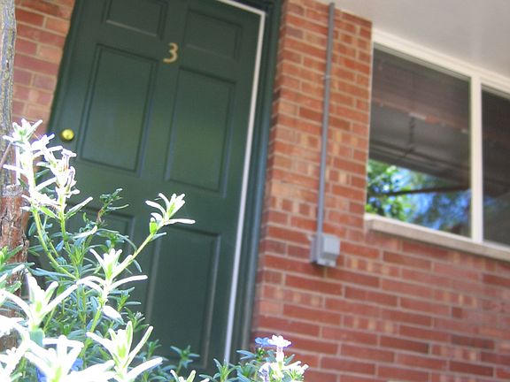 3rd image of 7327 38th Ave NE APT 2