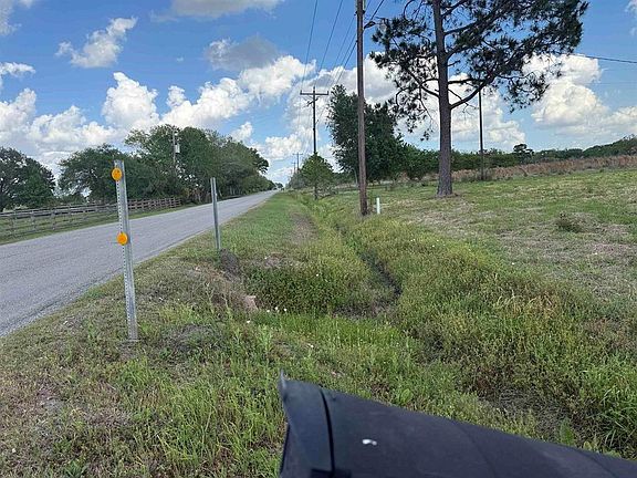 5th image of 11857 Brooks Rd