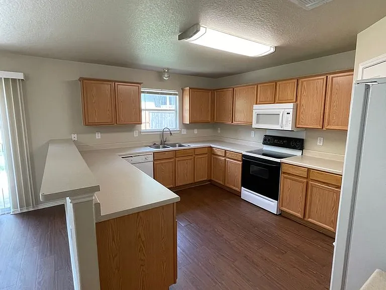 8418 Dusty Rdg — Photo 9