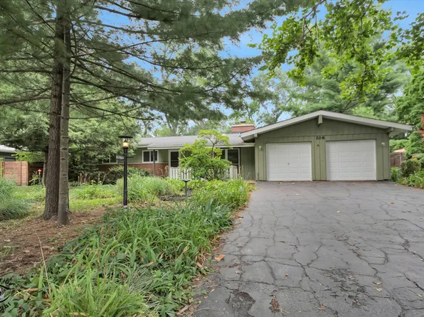 208 Shady Ln, Downers Grove, IL 60515