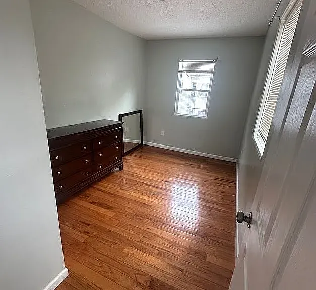 842 Congress Ave #3 — Photo 12