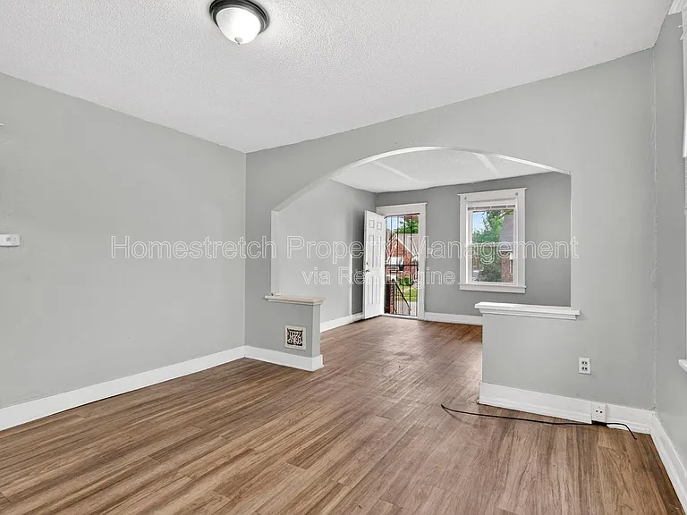 6705 Saint Louis Ave — Photo 20