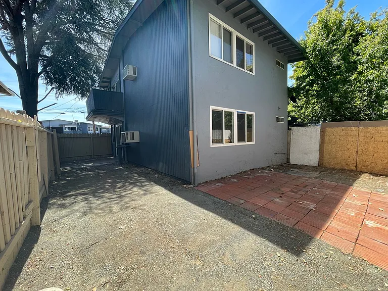 1500 Lacey Ct — Photo 6