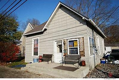 3rd image of 494 S 13th St