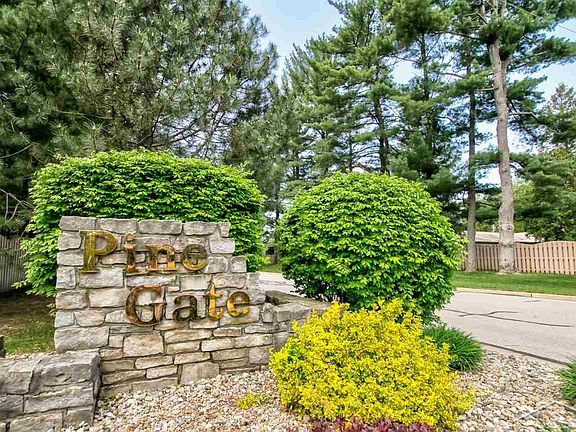 5th image of 5726 Pine Gate Dr