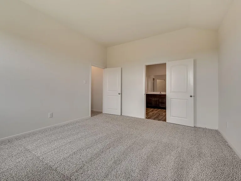 833 Serena Dr — Photo 9