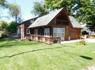 318 W Mechanic St, New Buffalo, MI 49117
