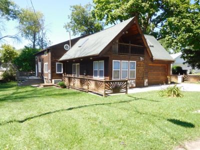318 W Mechanic St, New Buffalo, MI, 49117
