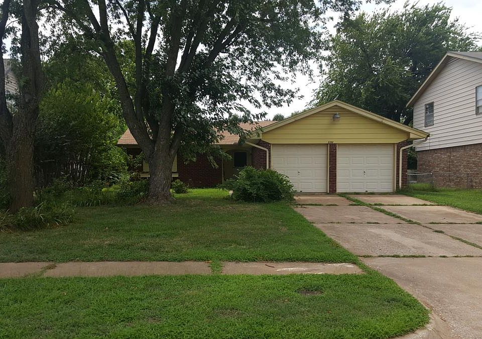 1st image of 3709 Veterans Ln
