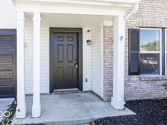 2nd image of 5831 Costino Ln