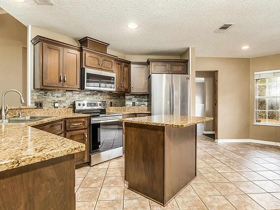 3rd image of 5574 Shadow Grove Blvd