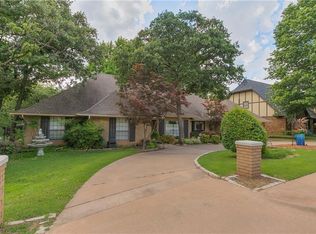 213 Cricket Holw, Edmond, OK 73034