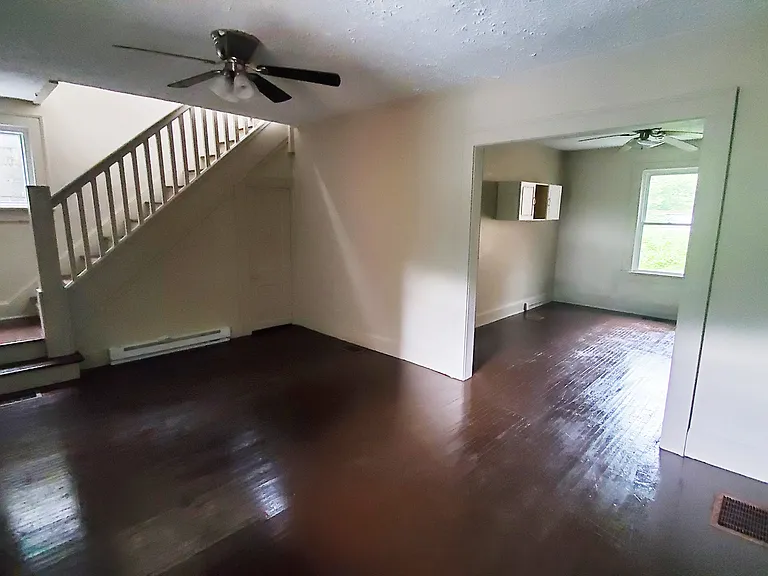 1713 Bluefield Ave — Photo 28