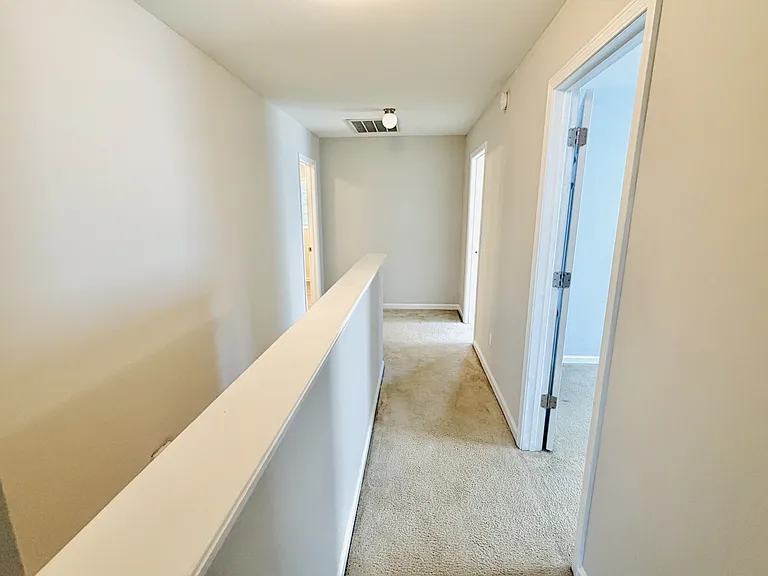312 Ashmore Ln — Photo 24