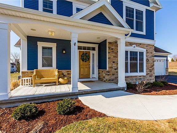 3rd image of 15 Fox Hunt Cir