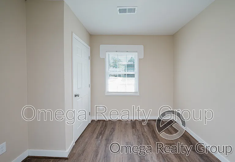 14 E Clay St — Photo 18